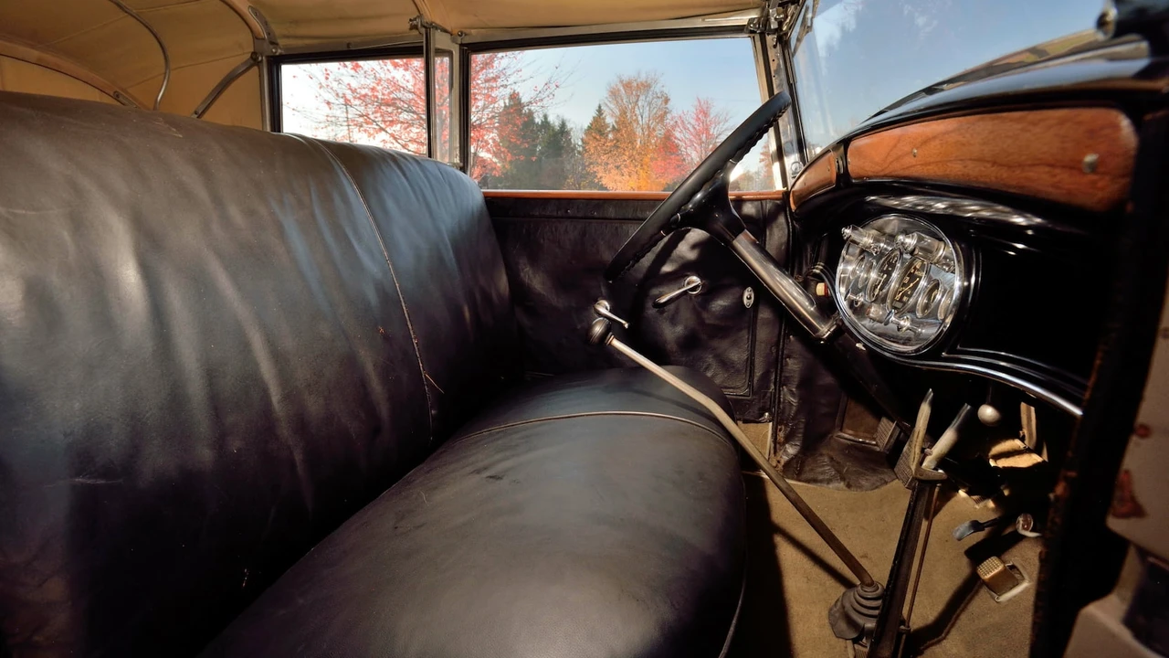 1931 Cadillac V-12 - Image 5 of 31