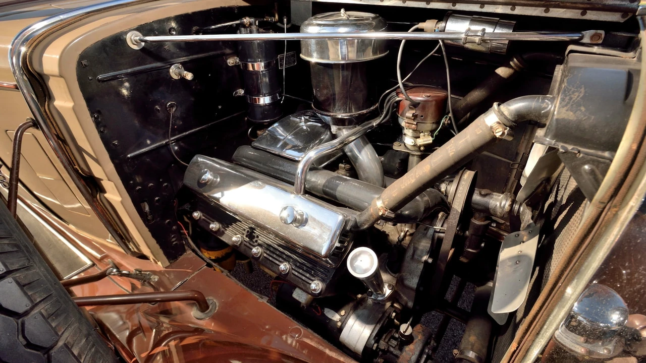 1931 Cadillac V-12 - Image 24 of 31