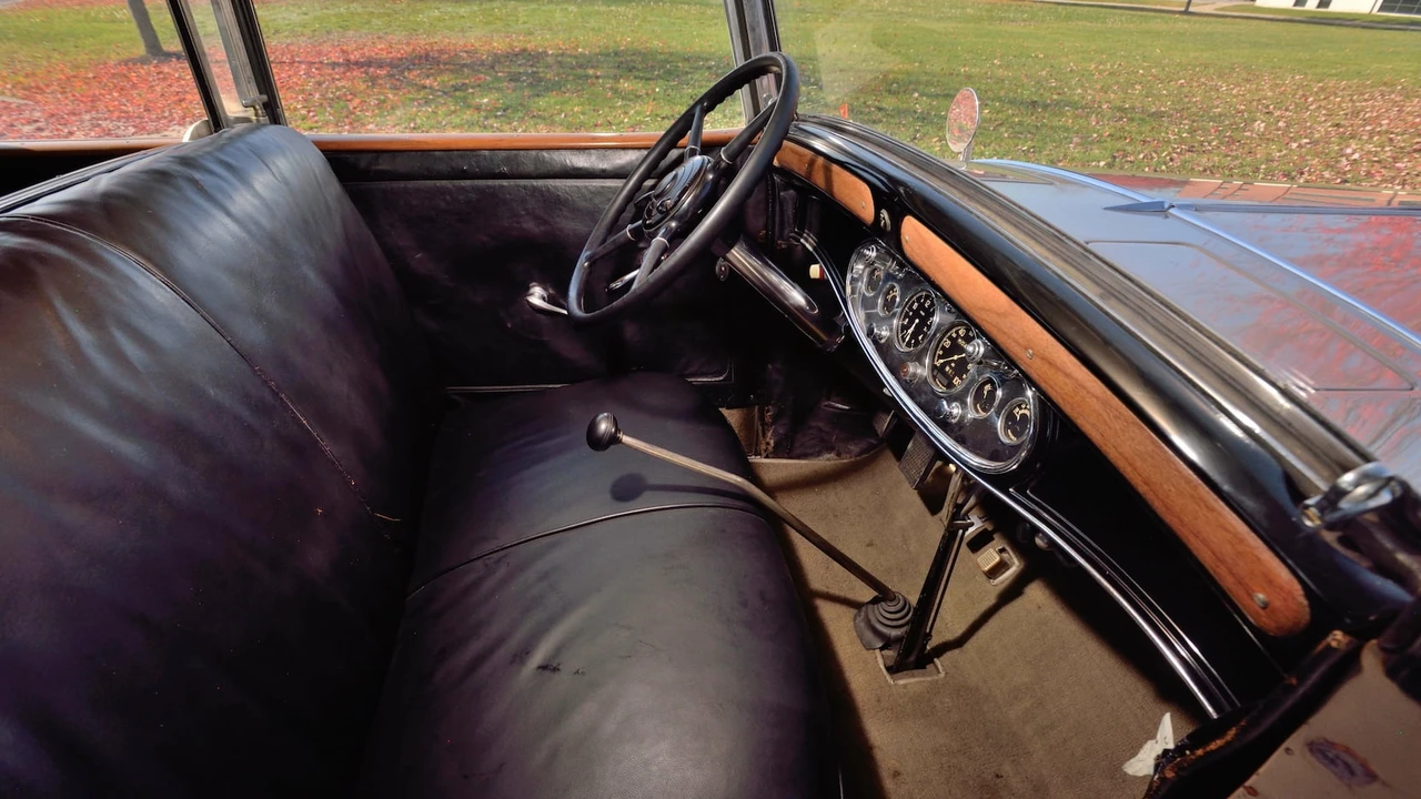 1931 Cadillac V-12 - Image 26 of 31