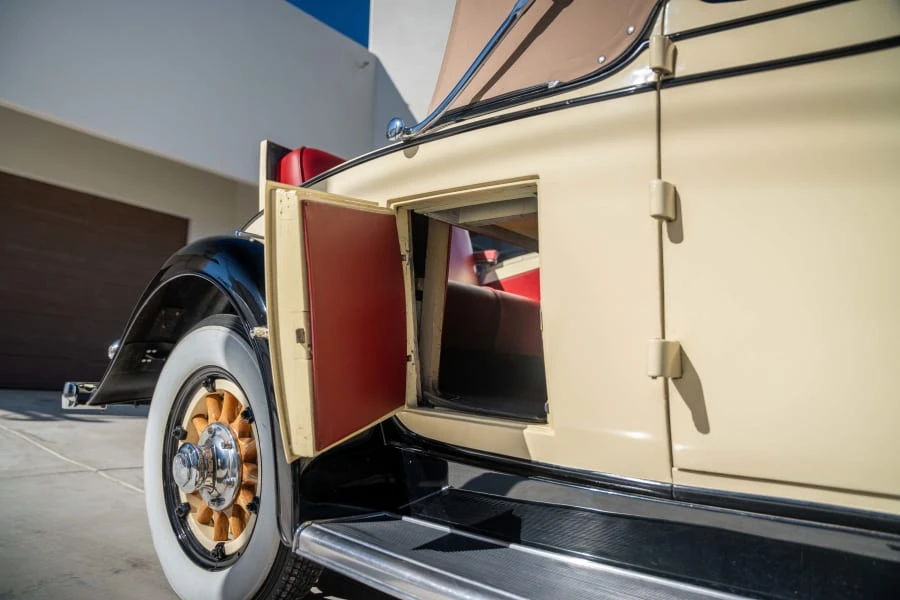 1931 Cadillac V-12 - Image 27 of 28