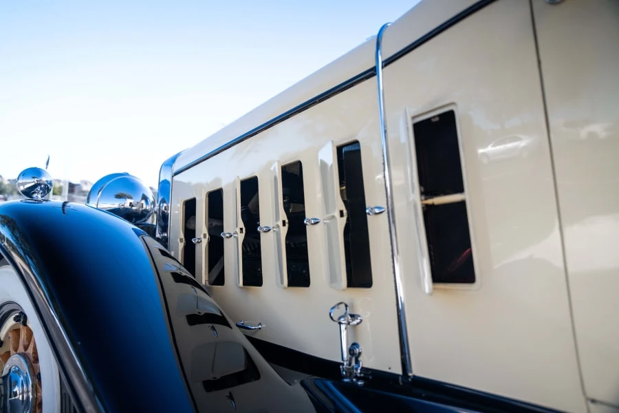 1931 Cadillac V-12 - Image 11 of 28