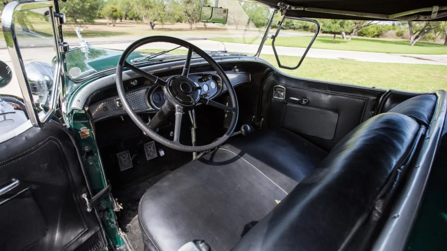 1931 Cadillac V-12 - Image 4 of 12