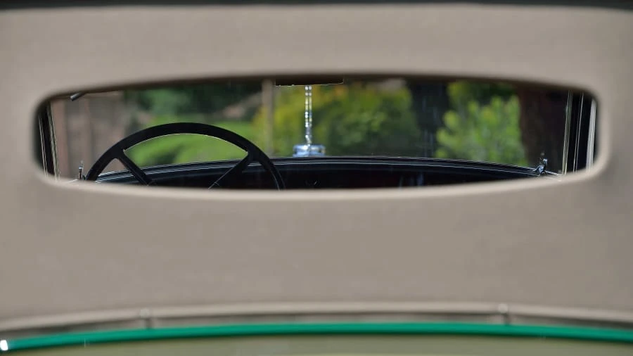 1931 Cadillac V-12 - Image 17 of 20