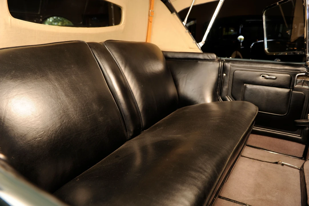 1931 Cadillac V-12 - Image 6 of 10