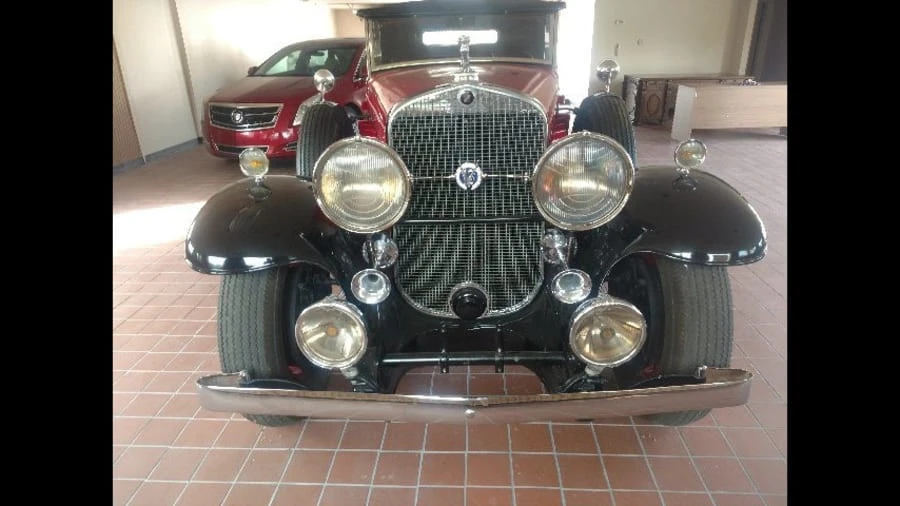 1931 Cadillac V-12 - Image 11 of 12