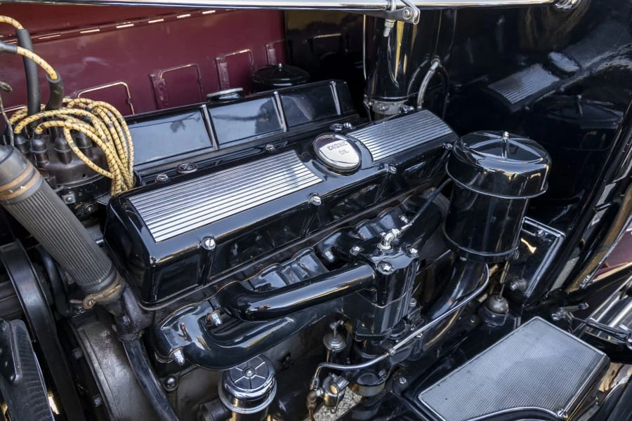 1931 Cadillac V-12 - Image 25 of 27