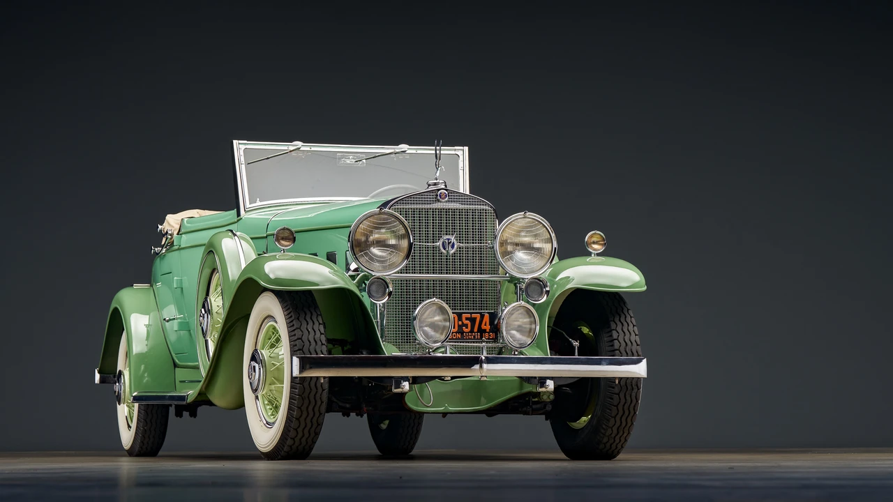 1931 Cadillac V-12 - Image 3 of 31