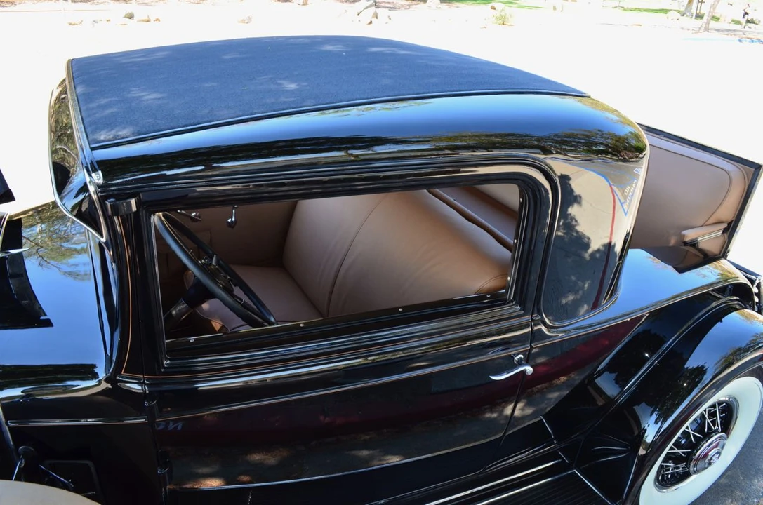 1931 Cadillac V-12 - Image 25 of 31