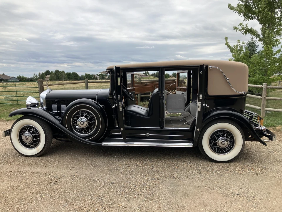 1931 Cadillac V-12 - Image 25 of 31