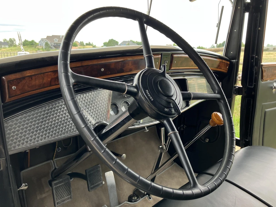 1931 Cadillac V-12 - Image 28 of 31