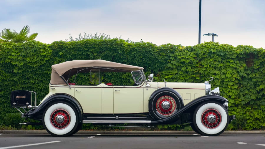 1931 Cadillac V-12 - Image 2 of 31