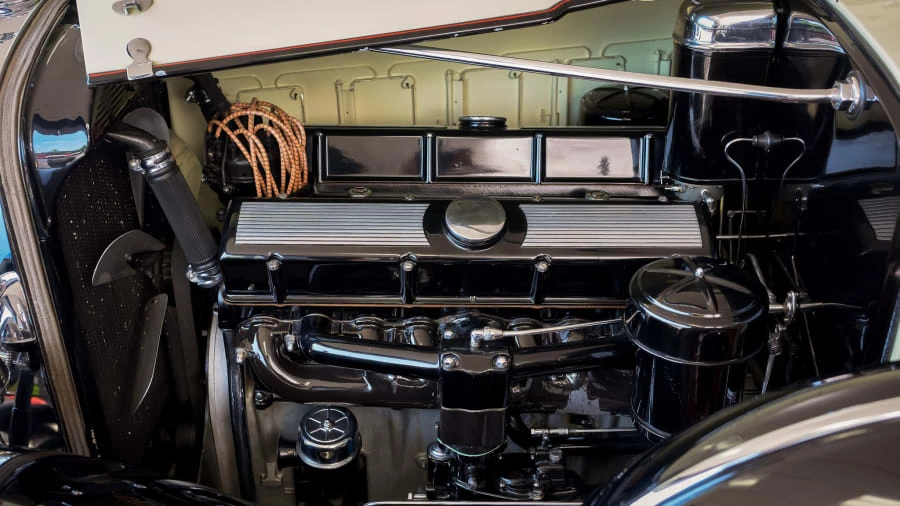 1931 Cadillac V-12 - Image 6 of 31