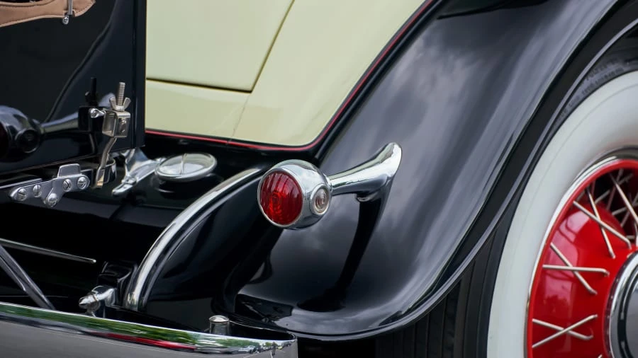 1931 Cadillac V-12 - Image 20 of 31