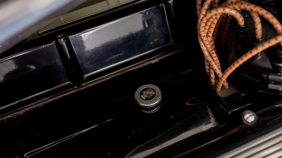 1931 Cadillac V-12 - Image 25 of 31