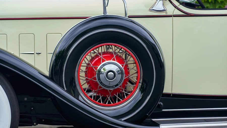 1931 Cadillac V-12 - Image 30 of 31