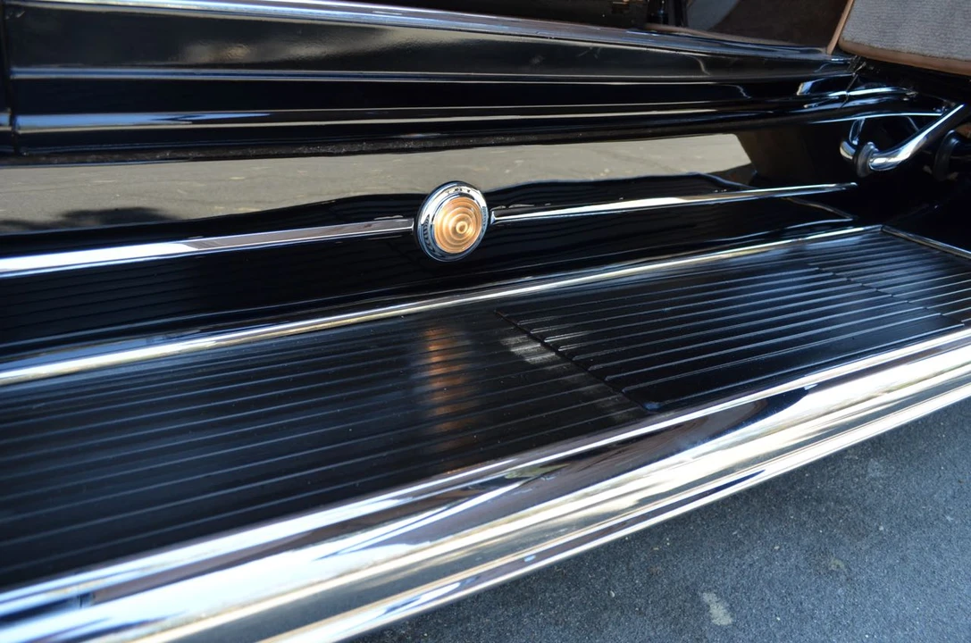 1931 Cadillac V-12 - Image 30 of 31