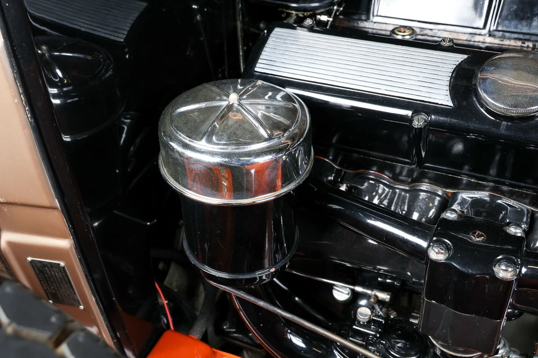 1931 Cadillac V-12 - Image 17 of 31