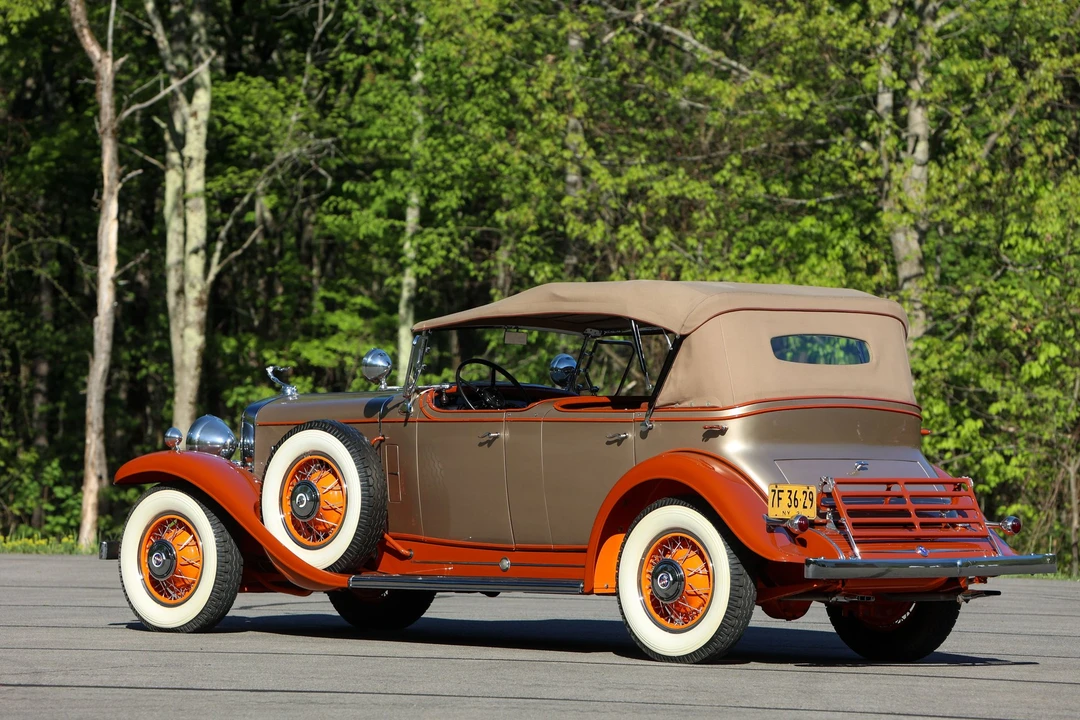 1931 Cadillac V-12 - Image 2 of 31