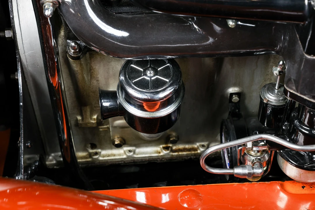 1931 Cadillac V-12 - Image 25 of 31