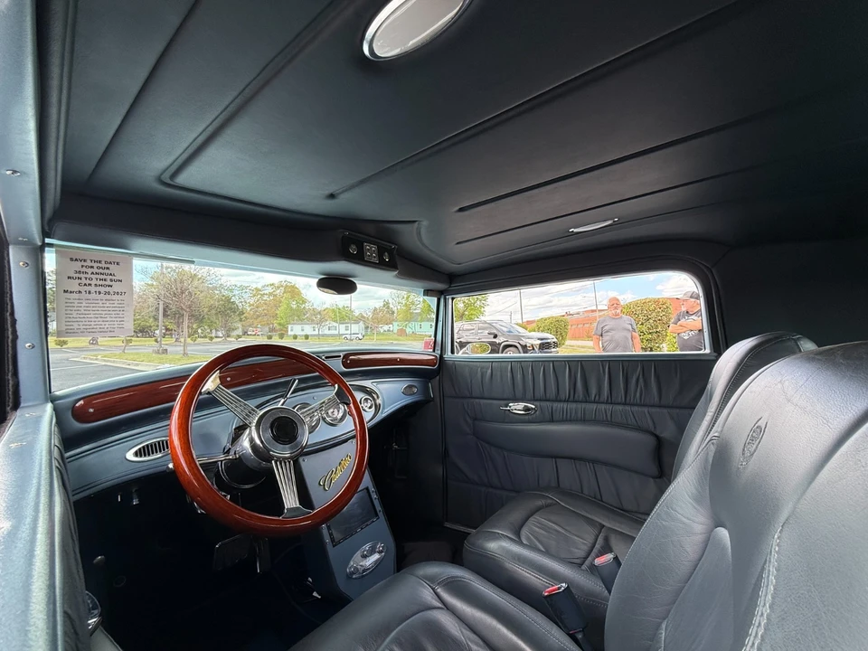 1931 Cadillac V-12 - Image 10 of 21