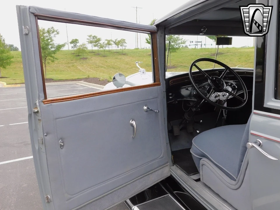 1931 Cadillac V-12 - Image 19 of 21