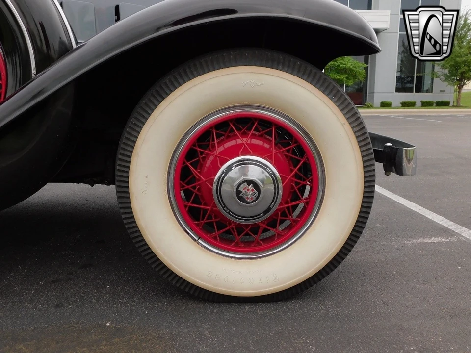 1931 Cadillac V-12 - Image 18 of 21