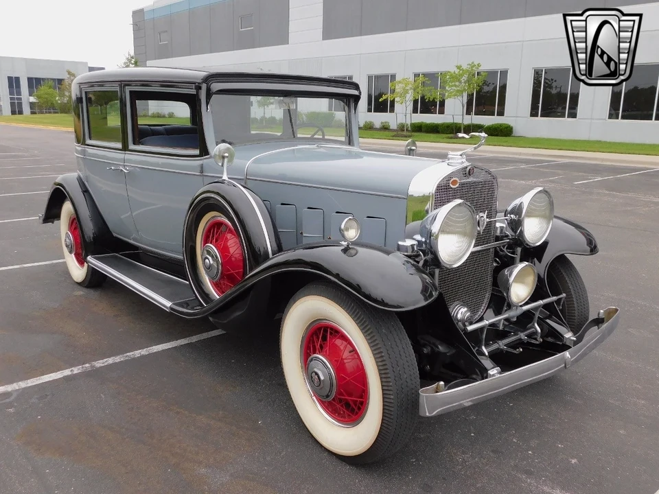 1931 Cadillac V-12 - Image 9 of 12