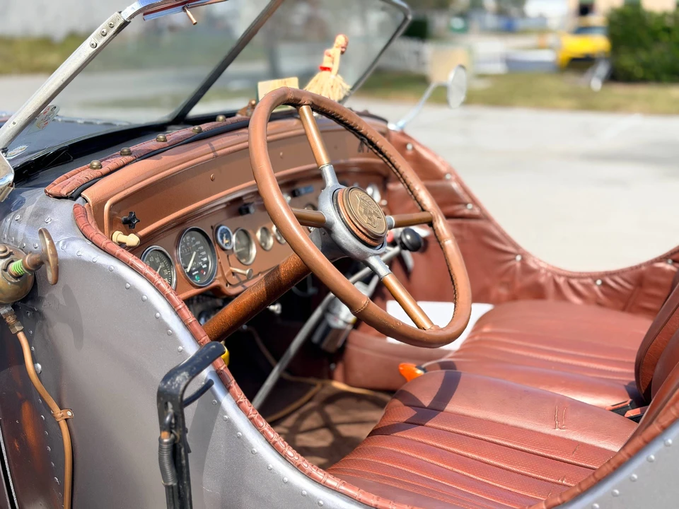 1931 Cadillac V-12 - Image 6 of 11