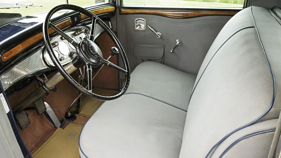 1931 Cadillac V-12 - Image 4 of 12