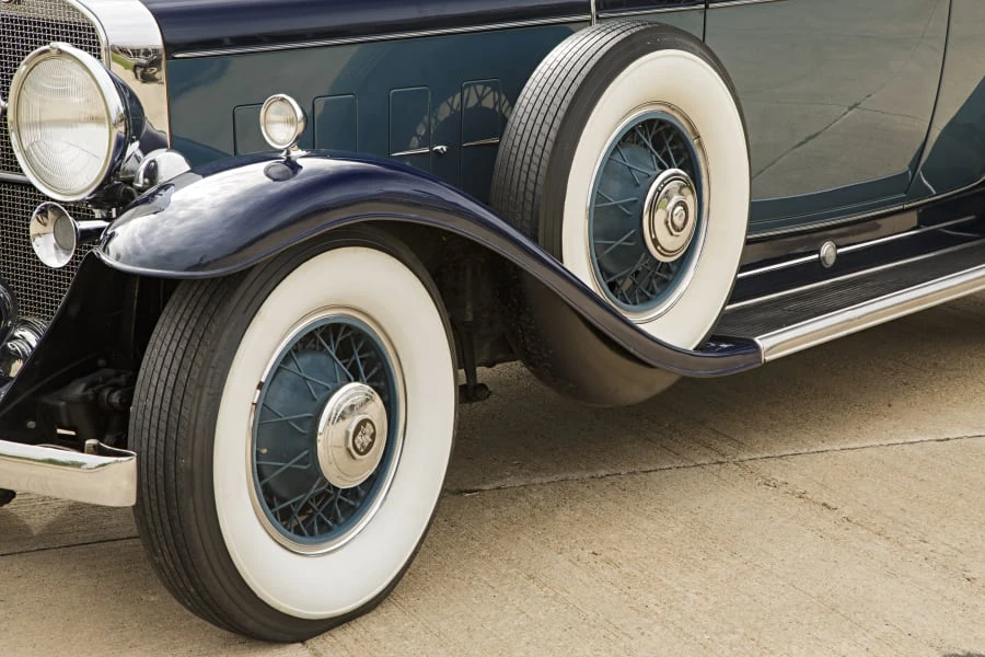 1931 Cadillac V-12 - Image 9 of 12