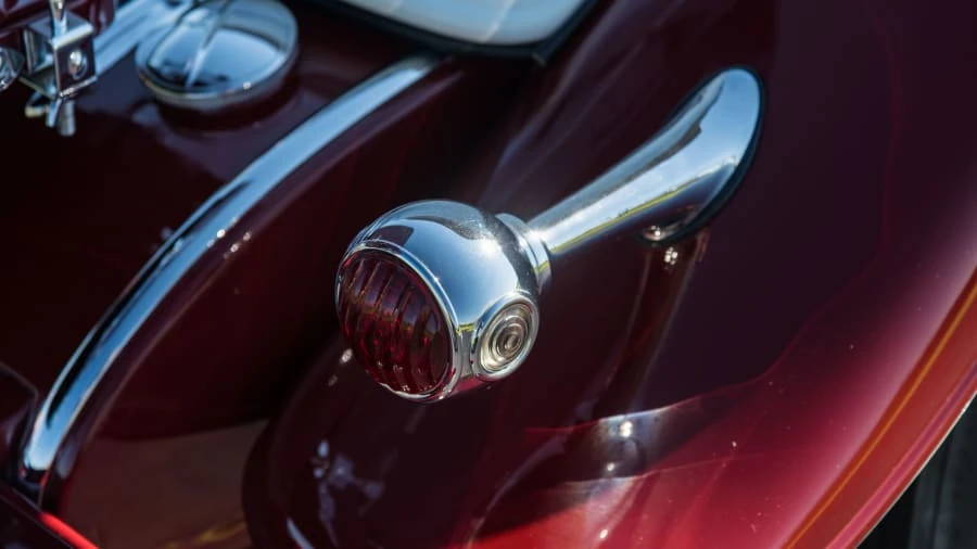 1931 Cadillac V-12 - Image 16 of 20