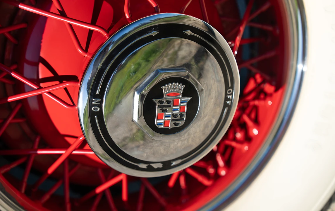 1931 Cadillac V-12 - Image 14 of 15