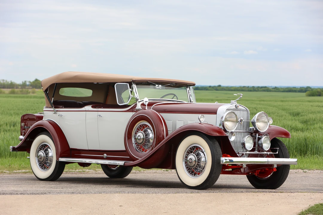 1931 Cadillac V-12 - Image 2 of 31