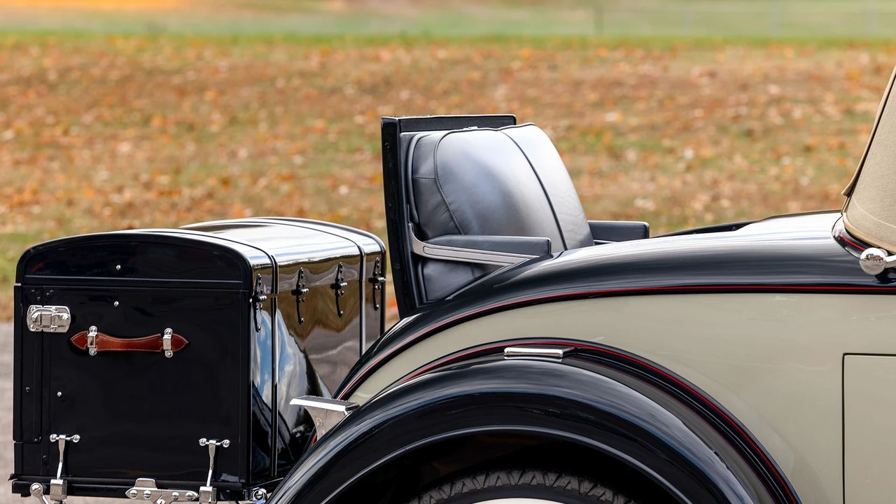 1931 Cadillac V-12 - Image 27 of 31