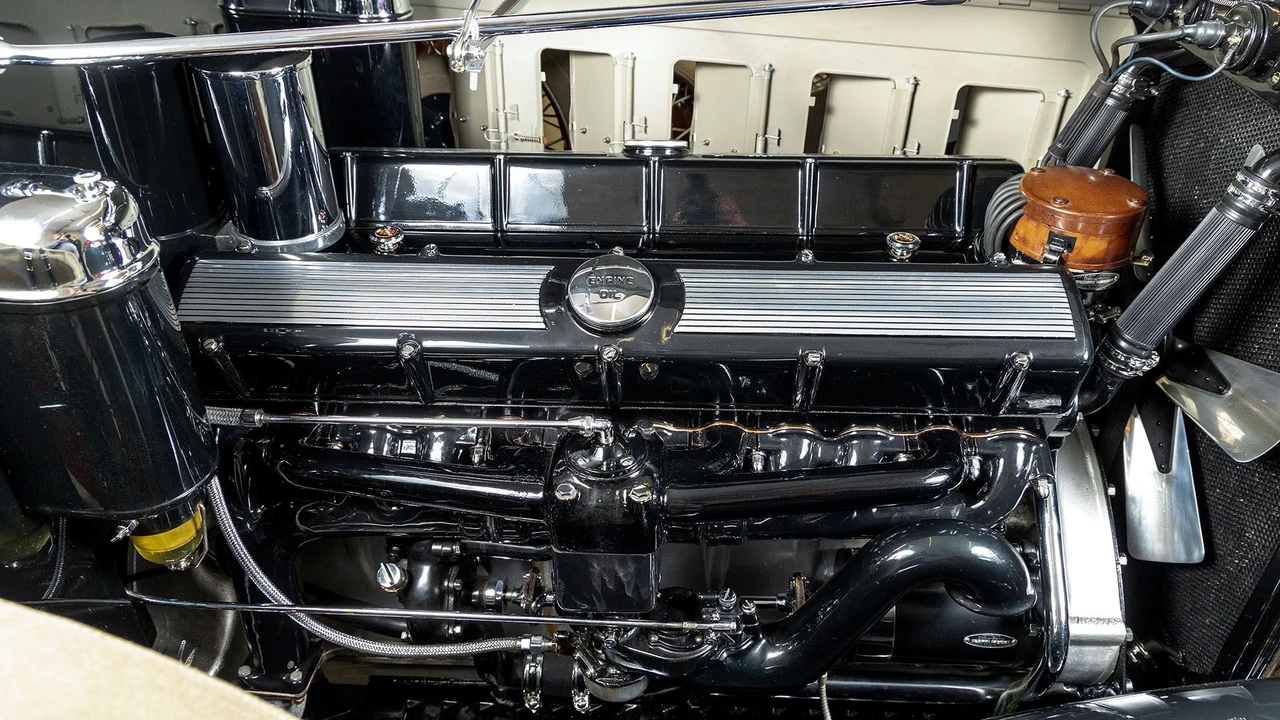 1931 Cadillac V-12 - Image 5 of 31