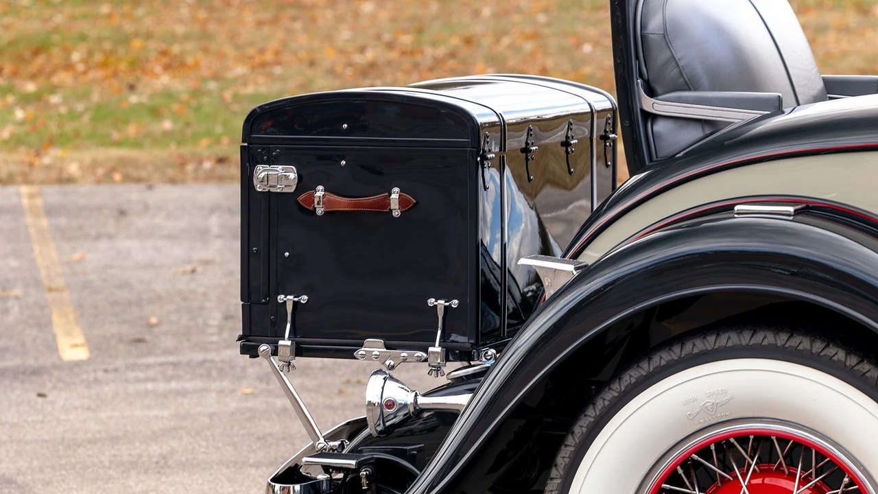 1931 Cadillac V-12 - Image 26 of 31