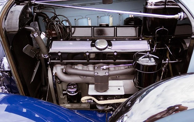 1931 Cadillac V-12 - Image 16 of 17
