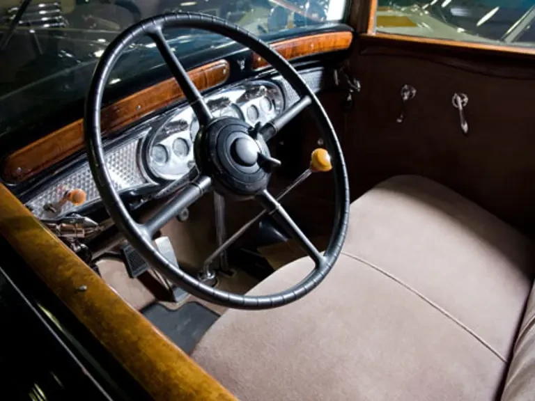 1931 Cadillac V-12 - Image 6 of 27