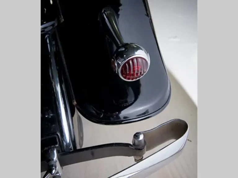 1931 Cadillac V-12 - Image 16 of 27