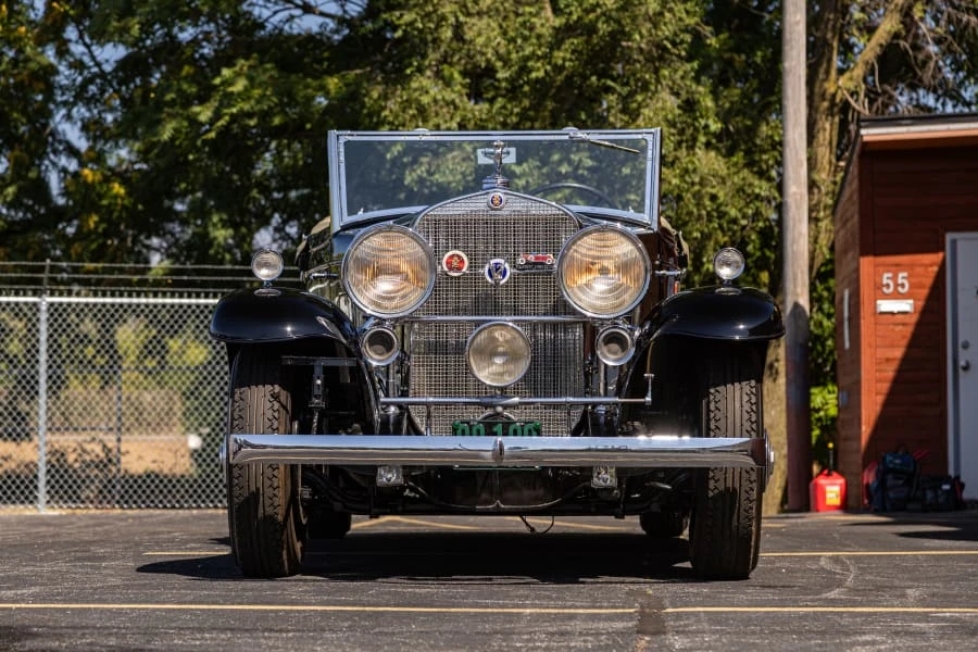 1931 Cadillac V-12 - Image 4 of 31