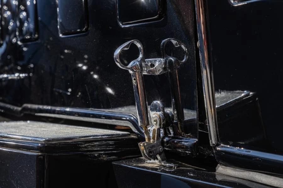 1931 Cadillac V-12 - Image 18 of 31