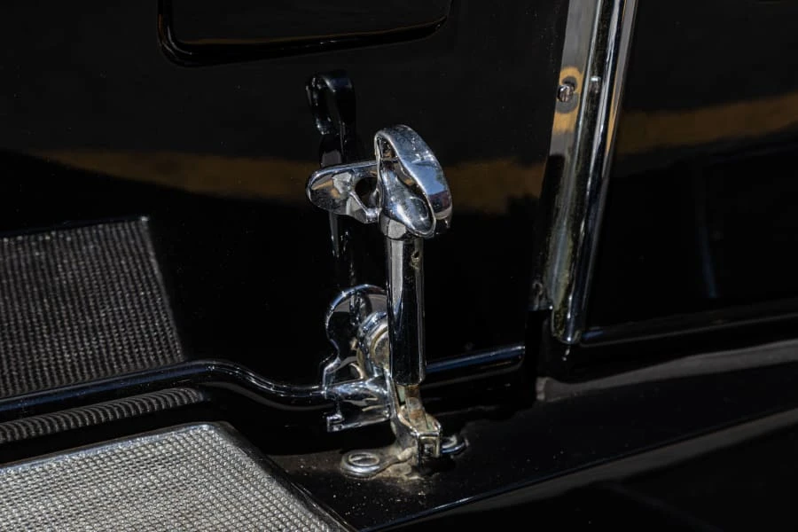 1931 Cadillac V-12 - Image 12 of 31