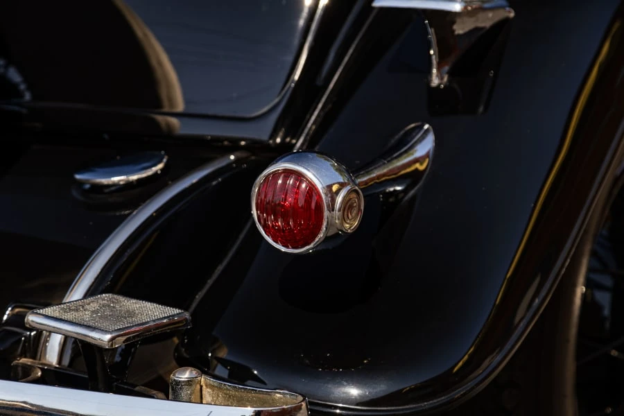 1931 Cadillac V-12 - Image 8 of 31