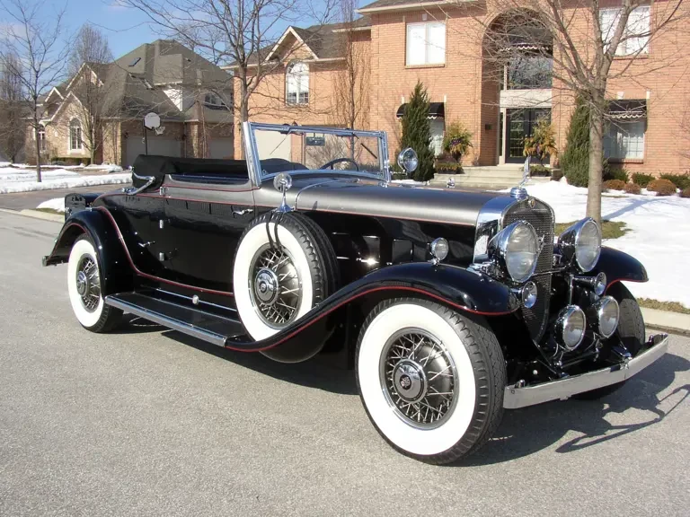 1931 Cadillac V-12 - Image 2 of 2