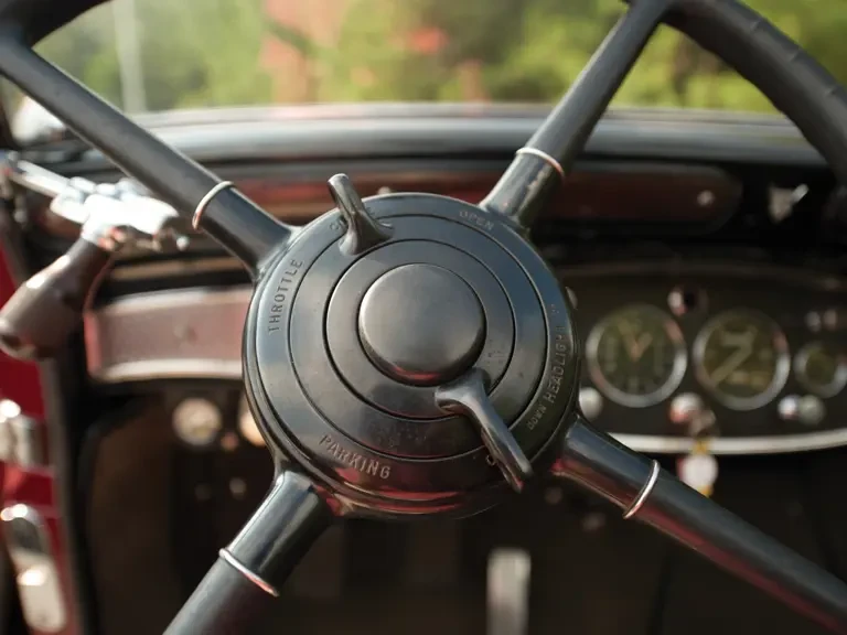1931 Cadillac V-12 - Image 13 of 16