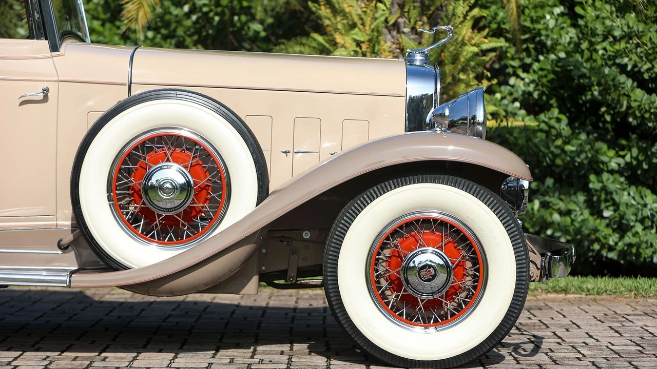 1931 Cadillac V-12 - Image 6 of 31