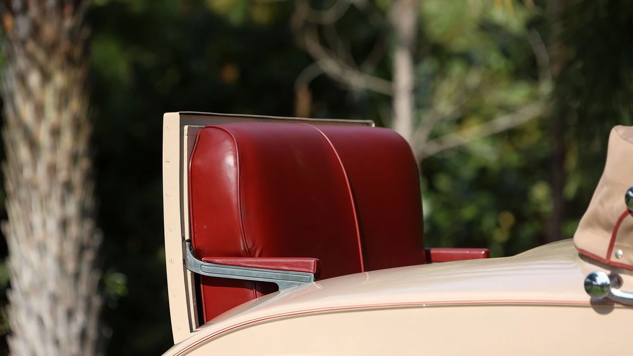 1931 Cadillac V-12 - Image 10 of 31