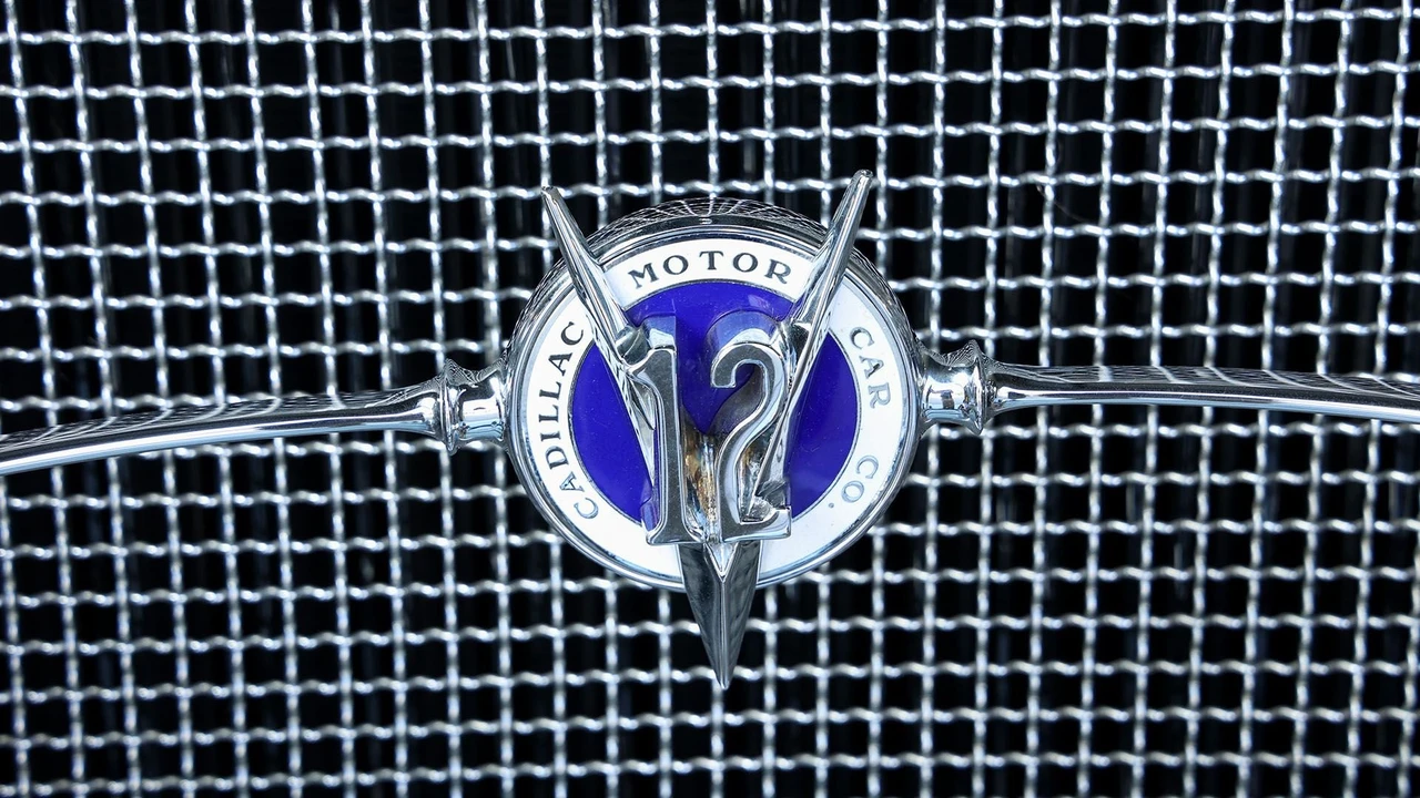 1931 Cadillac V-12 - Image 25 of 31