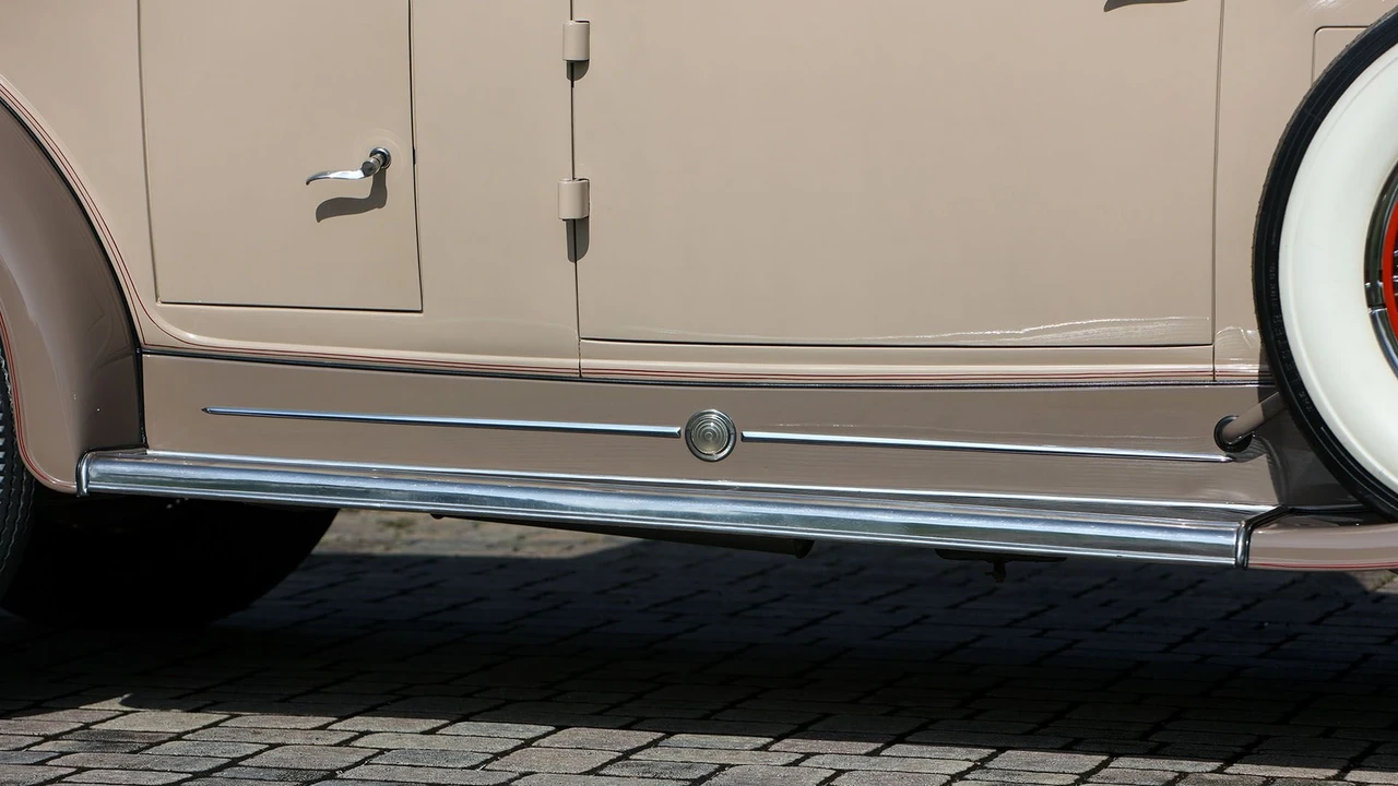 1931 Cadillac V-12 - Image 5 of 31