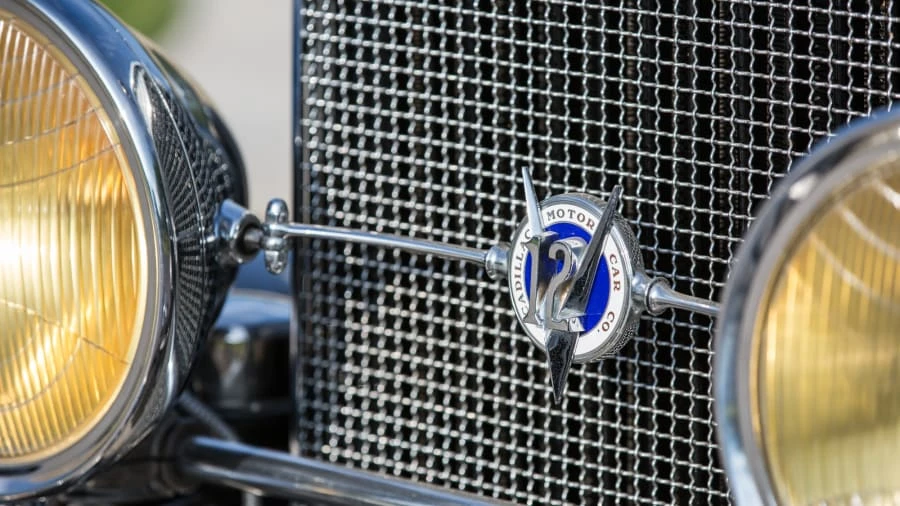 1931 Cadillac V-12 - Image 9 of 12